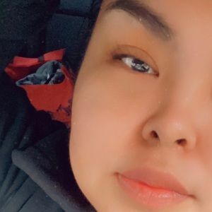 Meet your Posher, Candace